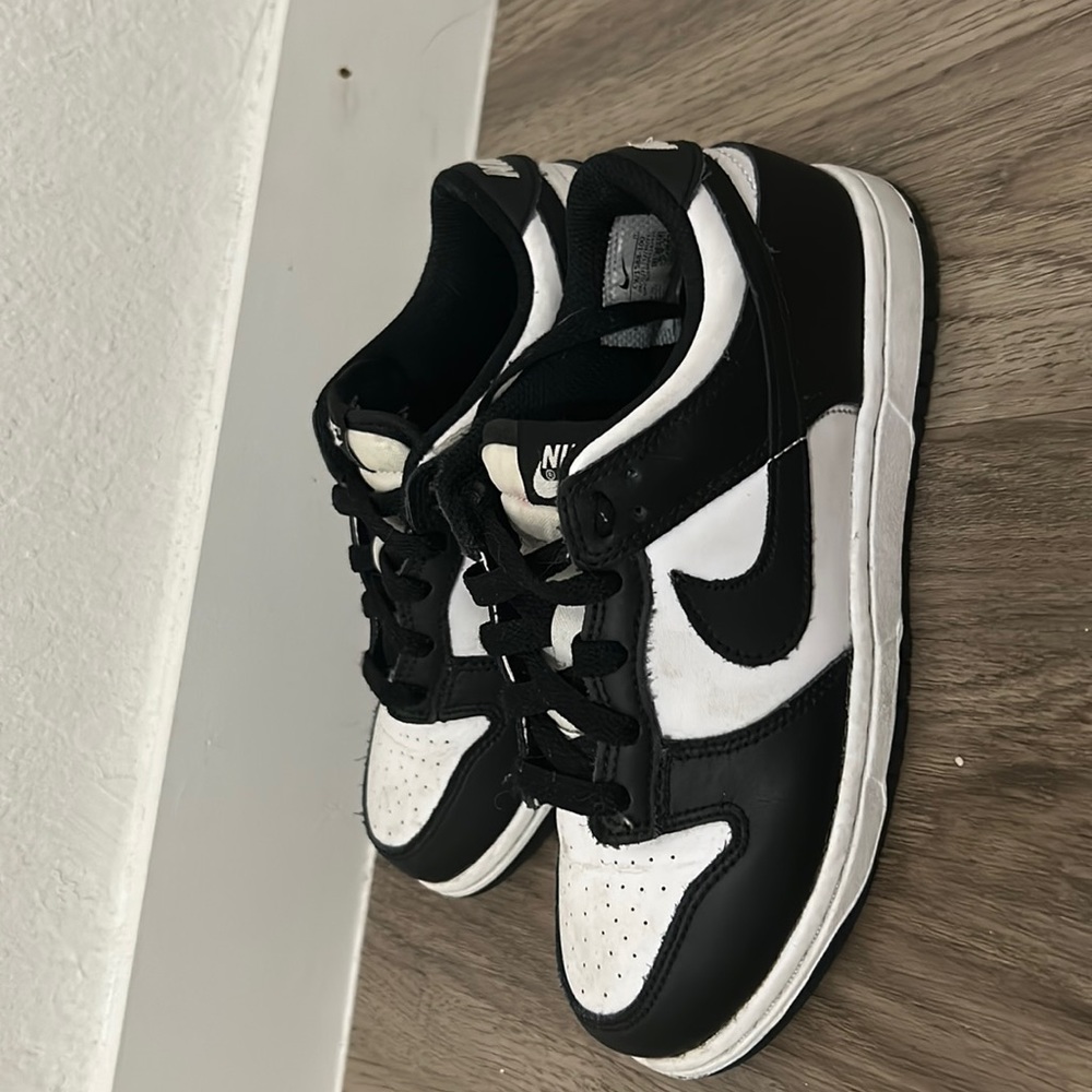 Nike panda dunks